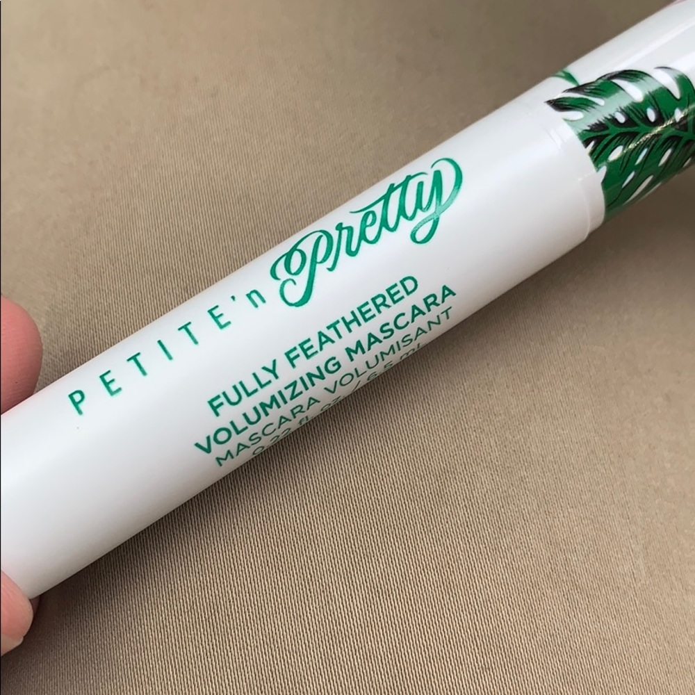 Petite ‘N Pretty | Fully Feathered Volumizing Masc